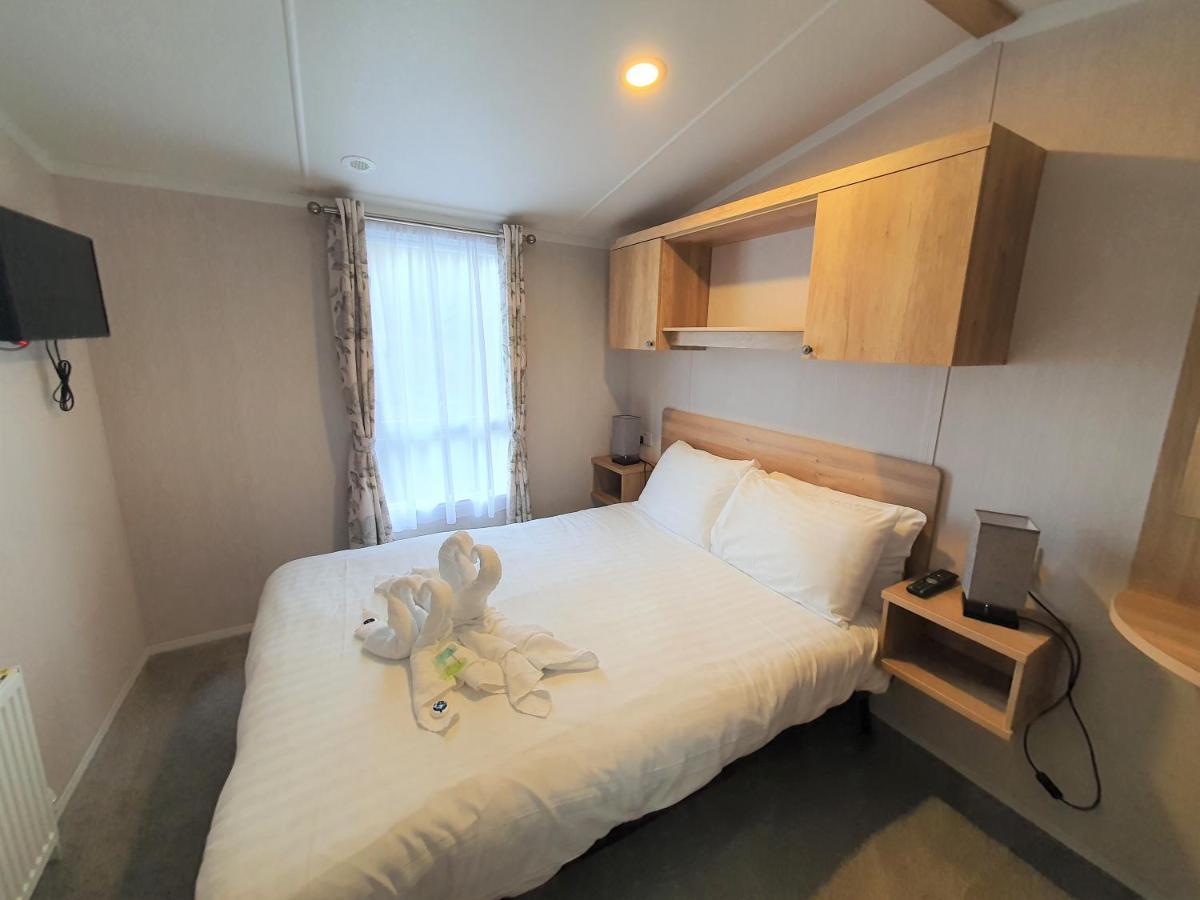 Llanrhidian Holiday Park Llanmorlais Εξωτερικό φωτογραφία