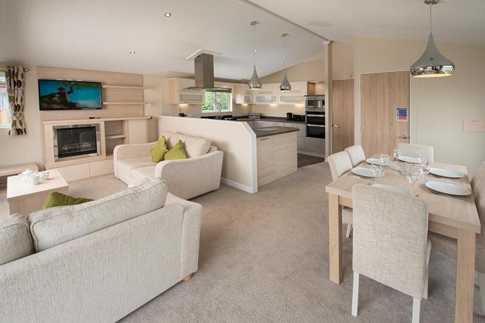 Llanrhidian Holiday Park Llanmorlais Εξωτερικό φωτογραφία