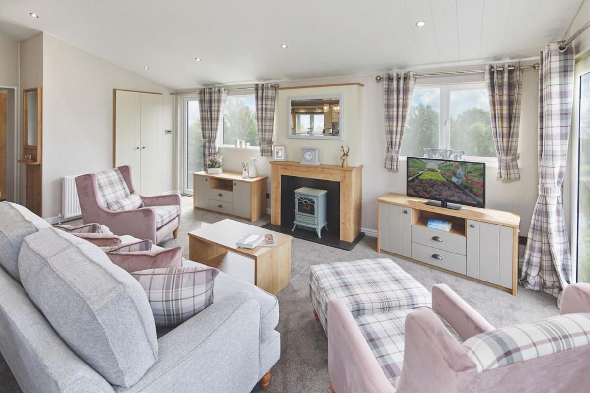 Llanrhidian Holiday Park Llanmorlais Εξωτερικό φωτογραφία